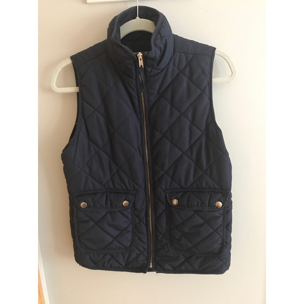 Navy quilted puffer vest